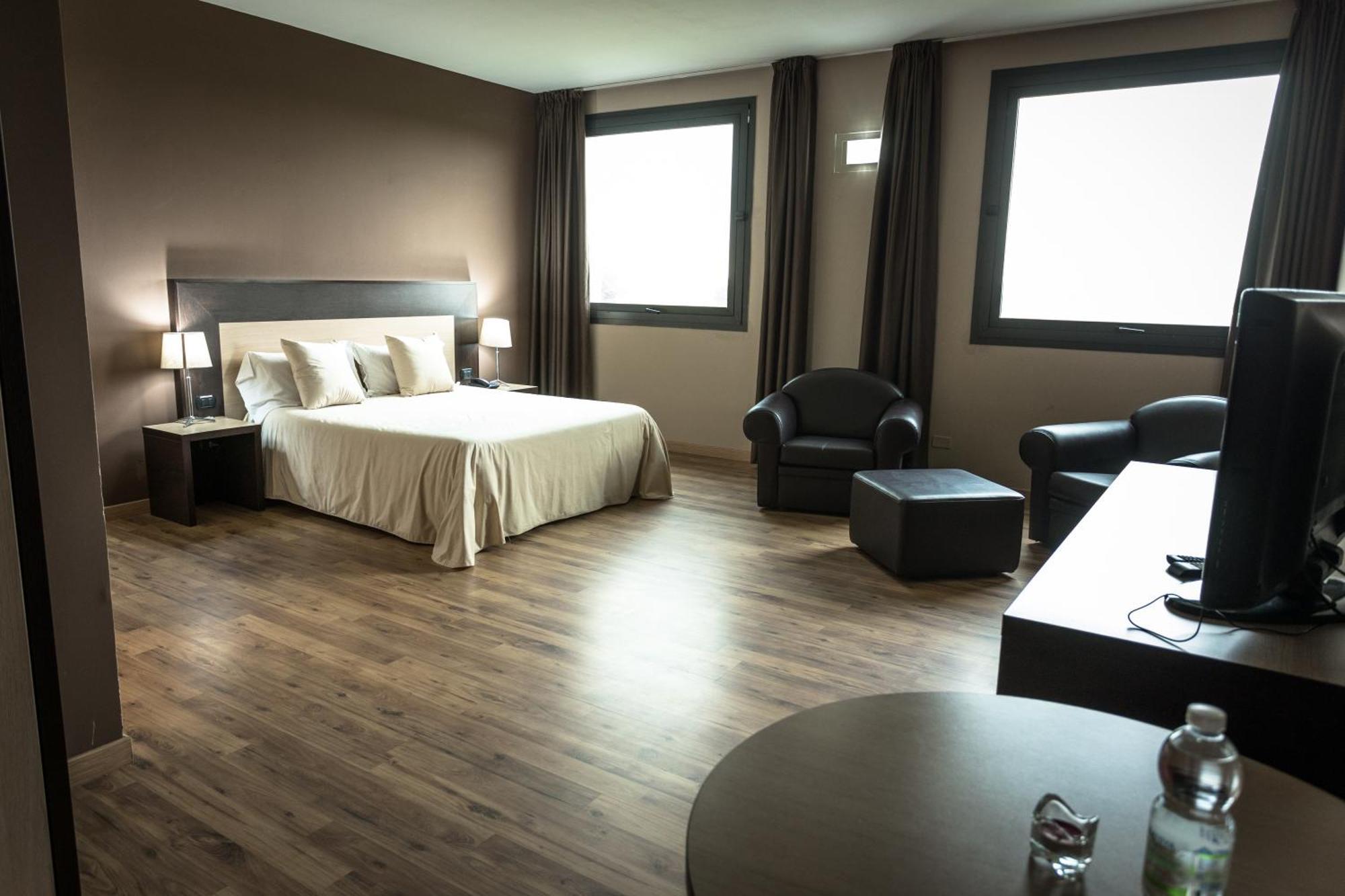 ברשלו Hotel Don Camillo מראה חיצוני תמונה