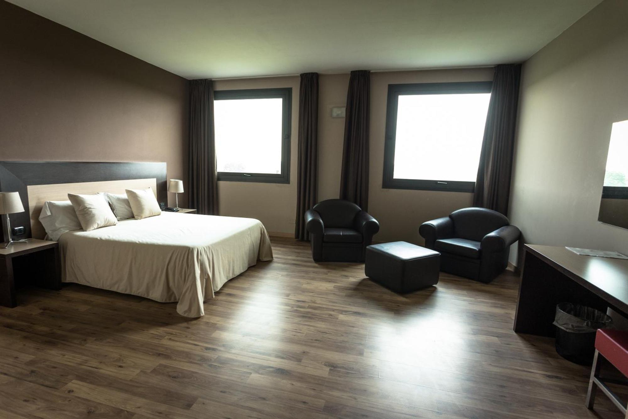 ברשלו Hotel Don Camillo מראה חיצוני תמונה