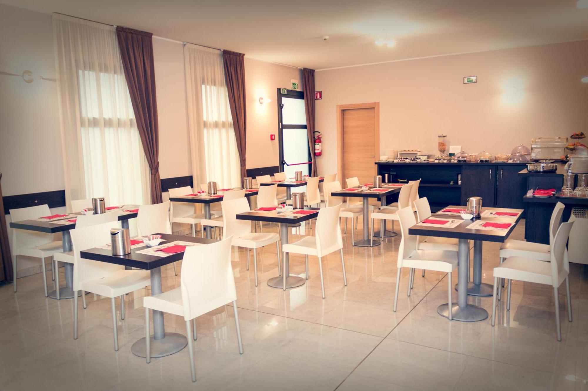 ברשלו Hotel Don Camillo מראה חיצוני תמונה