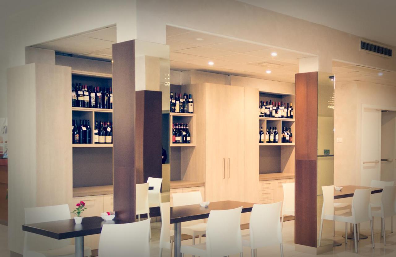 ברשלו Hotel Don Camillo מראה חיצוני תמונה